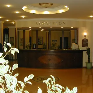 Candan Otel